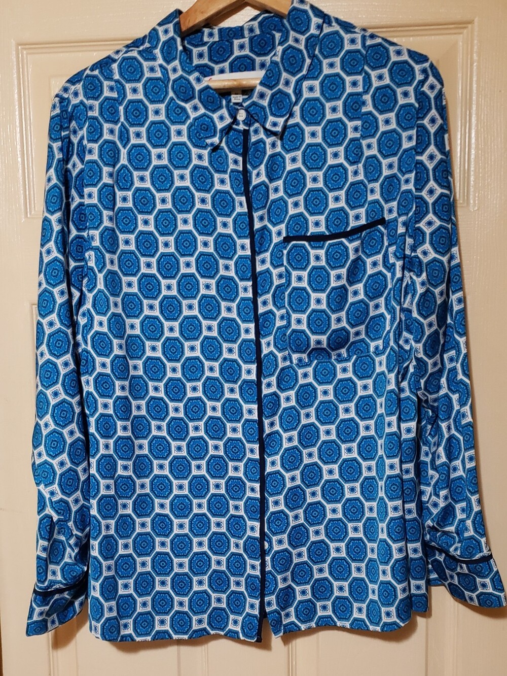 G by Giuliana Rancic Blue Geometric Button-Down Shirt